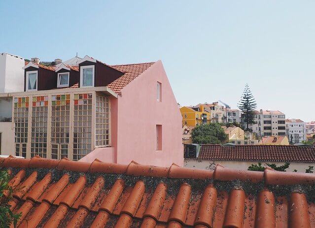 Old streets in Lisbon city guide travel blogger