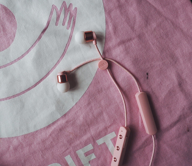 Pink record store tote bag with Sudio headphones