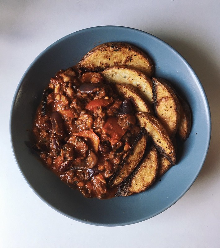 Vegan stew recipe Lyzi Unwin Bristol blogger