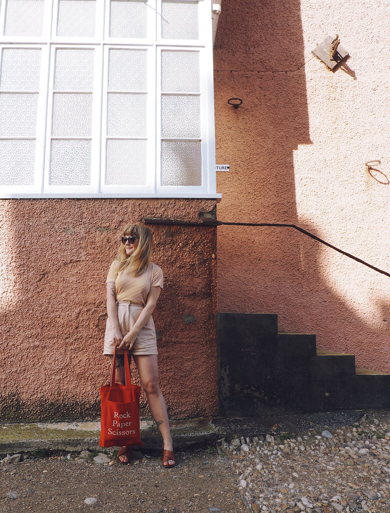 Lyzi Unwin wears a vintage summer outfit to the beach in Torcross, Devon