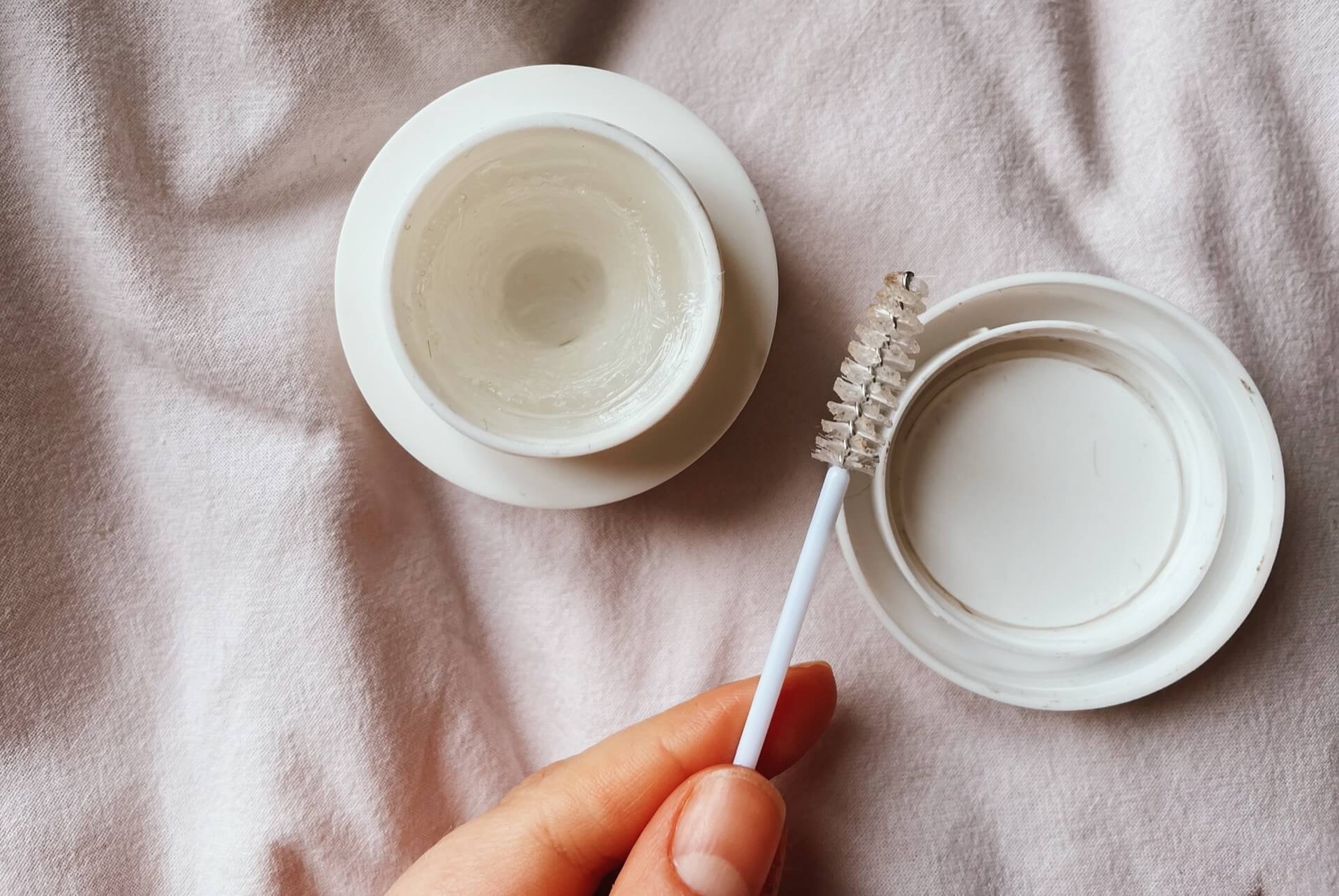 By Ellie Brow Shape eyebrow gel wax review