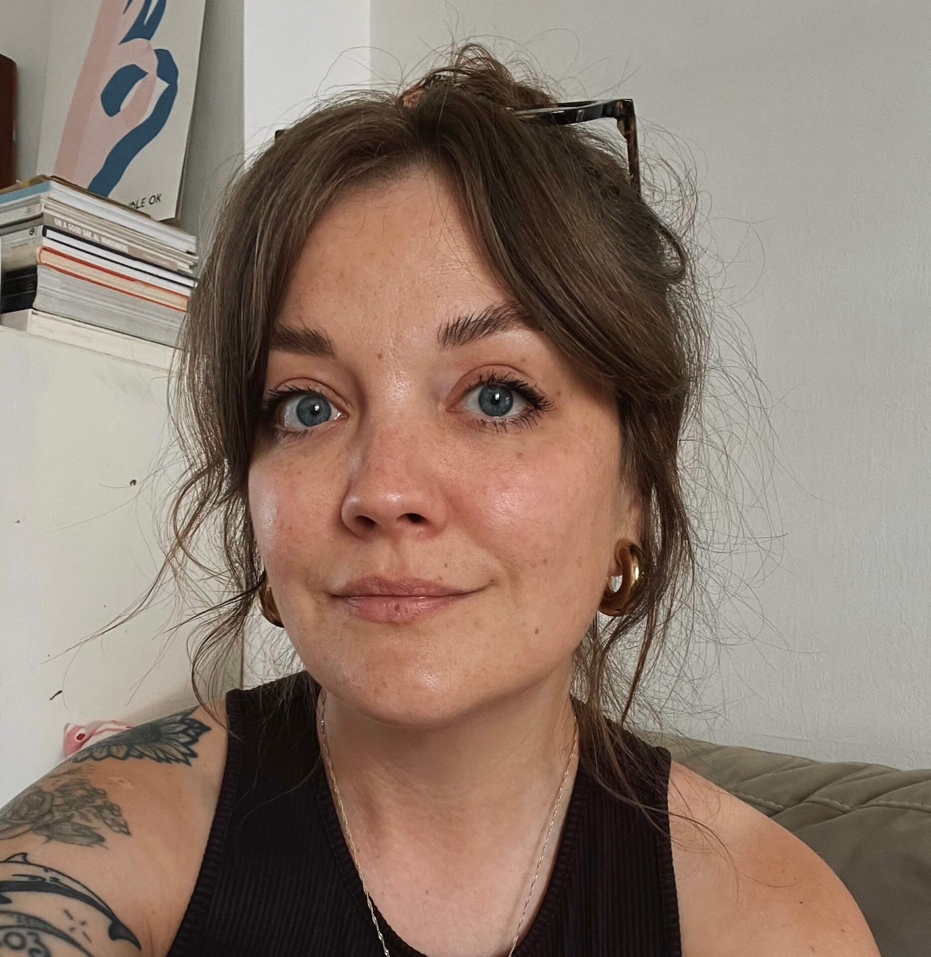 Lyzi with clear hormonal acne-free skin in 2023